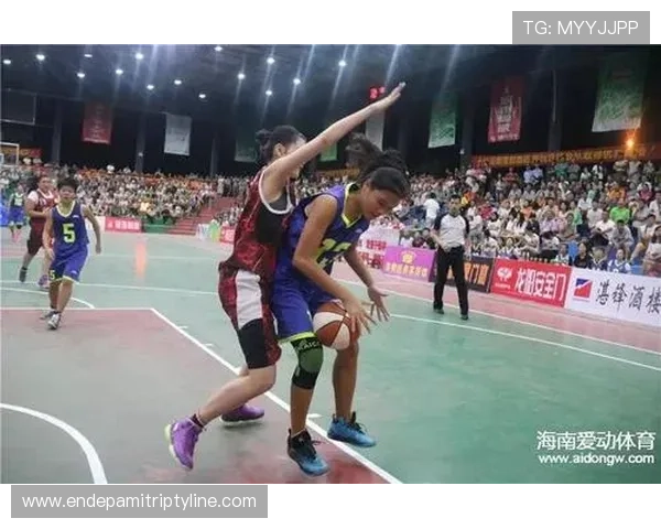 唯彩体育专业赛事直播解说团队为用户带来更具专业性的比赛解读与精彩点评